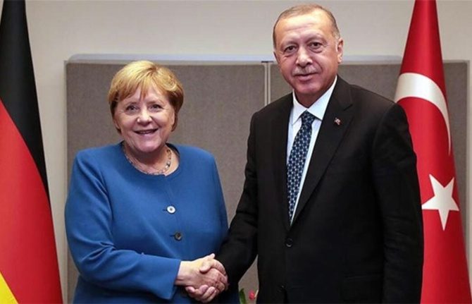 تماس تلفنی اردوغان – مرکل با موضوع ویروس کرونا
