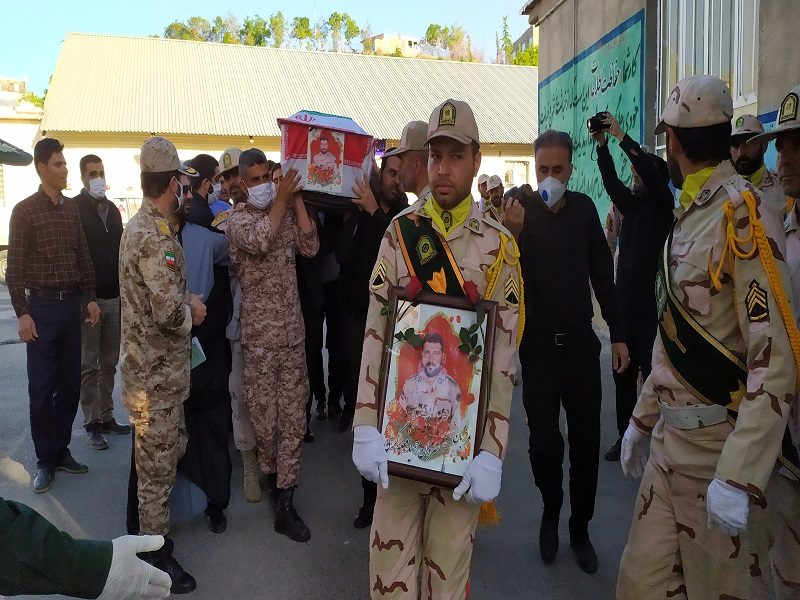 پیکر  مرزبان شهید در  بانه تشییع شد