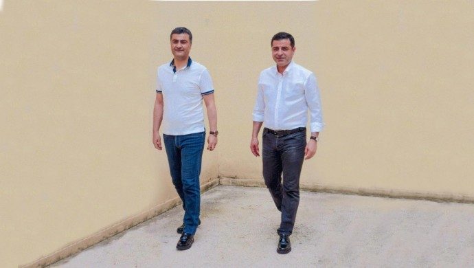حتی اگر هوادار HDP هم نیستید برای برادری و صلح از خانه هایتان بیرون بیایید