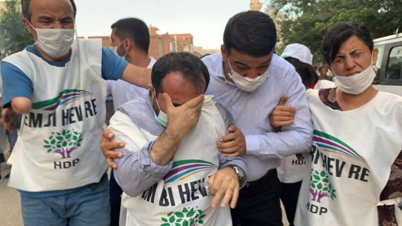 مداخله پلیس با گاز فلفل در راهپیمایی HDP