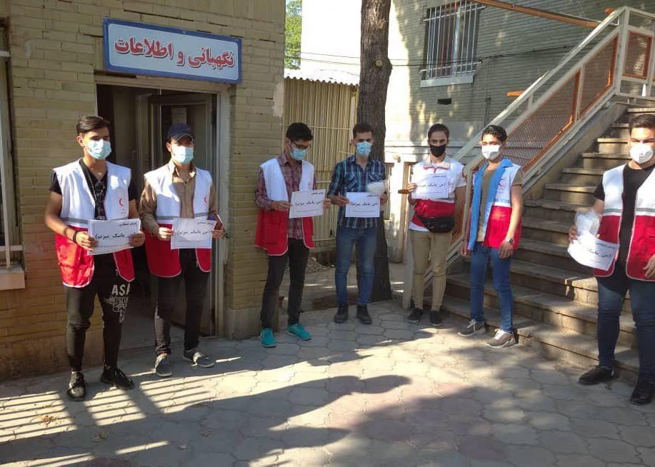 پویش همگانی «من ماسک می زنم» در مهاباد آغاز شد