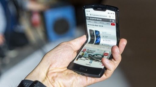 تبعات ممنوعیت واردات گوشی های با ارزش بیش از 300 یورو / شجاع حسین زاده