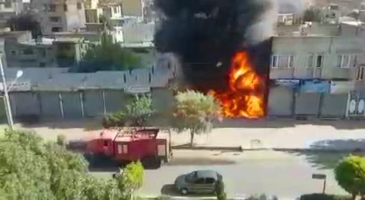حادثه حریق در انبار لوله های پلی اتیلن در بوکان