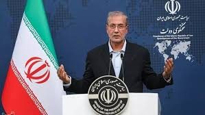 کمبود آرد و نان نداریم و نخواهیم داشت / سودجویی واحدهای صنفی و قاچاق آرد مشکلاتی به صورت مقطعی ایجاد کرد