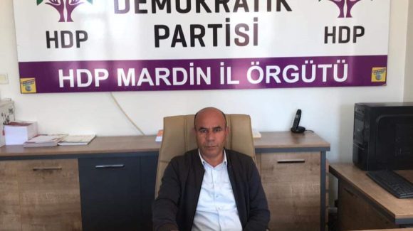 ڕەفتاری دەوڵەتی تورکیا لەگەڵ HDP نادەستوورییە/ AKP هەوڵ دەدات دەسەڵاتی حکومڕانیی تورکیا قۆرخ بکات
