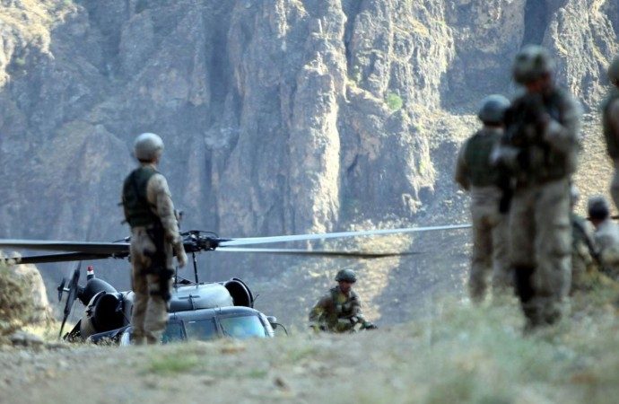 کشته شدن دو محافظ محلی وابسته به ارتش ترکیه در درگیری با نیروهای PKK در هفتانین