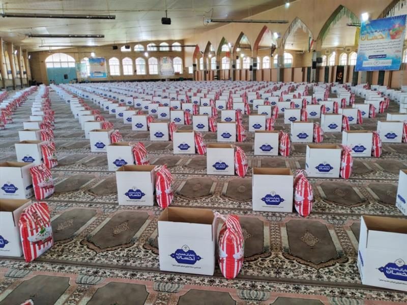 500 بسته حمایتی به هنرمندان صنایع دستی آذربایجان غربی اهدا شد