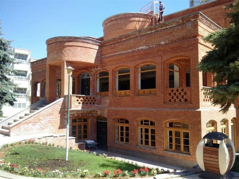 ساختمان قدیمی استانداری آذربایجان‌غربی مرمت می شود