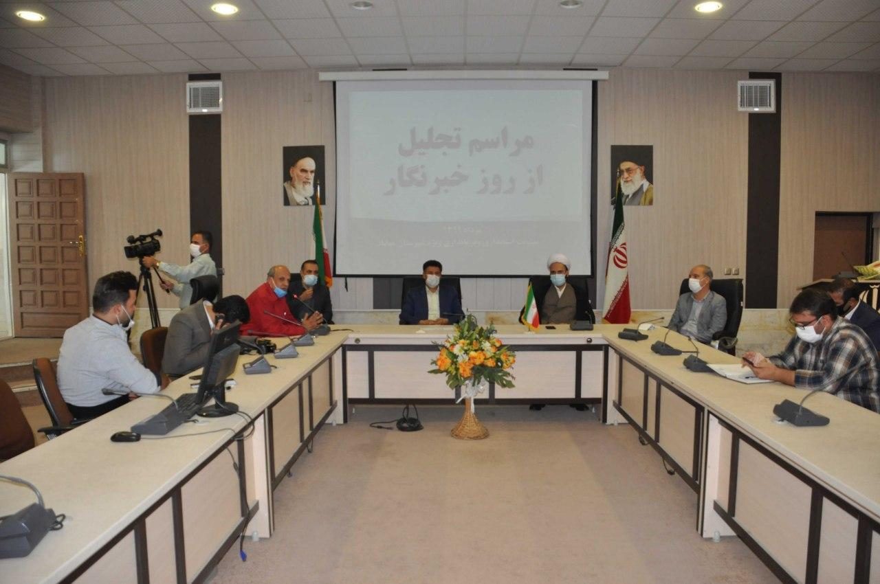 مدیران در قبال خبرنگاران پاسخگو باشند