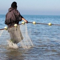320 صیاد کردستانی در معرض بیکاری