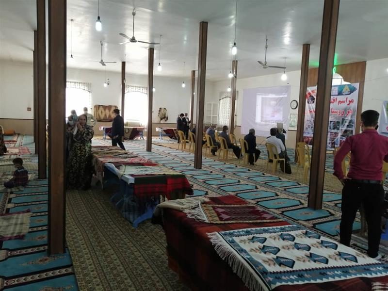 افتتاح کارگاه گلیم‌بافی بوکان در قالب طرح هر روستا یک محصول