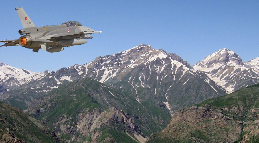 حملات هوایی ترکیه علیه اقلیم کردستان ادامه دارد