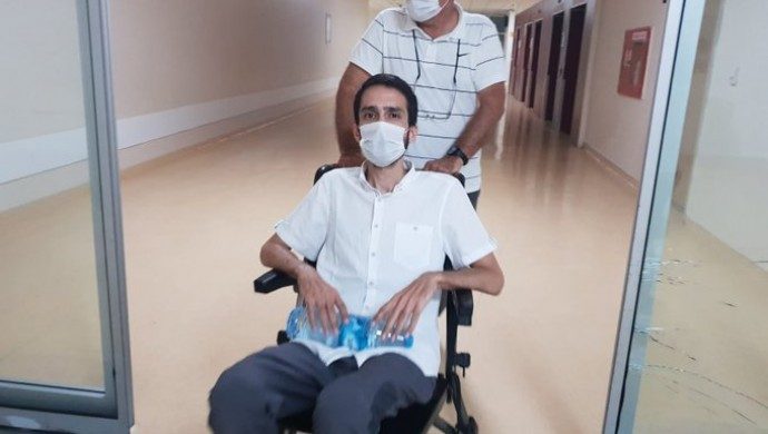 وکیل ترک که روزه مرگ گرفته بود آزاد شد
