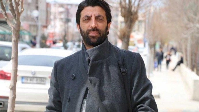 دستگیری شبانه روزنامه نگار کرد در استان وان
