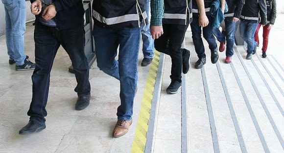لە سەر دۆسیەی خۆپیشاندانەکەی کۆبانێ حوکمی دەستبەسەرکردنی 82 هەڵسووڕاوی سیاسی و مەدەنیی کوردی تورکیا دەرکرا