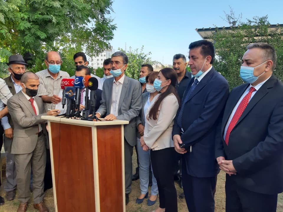 15 حیزبی کوردستانی پشتگیریی HDP و سەرکۆنەی سیاسەتەکانی AKP دەکەن