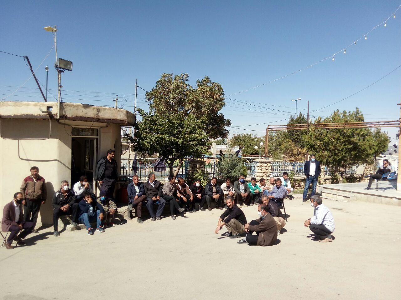 ادامه اعتصاب در شهرداری سریش آباد/وعده پرداخت حقوق داده شد