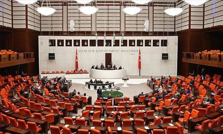 طرح HDP در راستای آموزش به زبان مادری اجازه ورود به پارلمان ترکیه را پیدا نکرد
