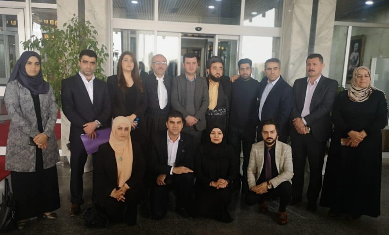 تحصن  تعدادی از نمایندگان پارلمان اقلیم کردستان در حمایت از معترضین
