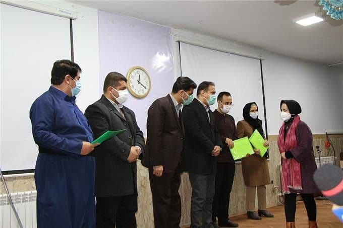 برگزاری مراسم تجليل از مدافعان سلامت در سقز