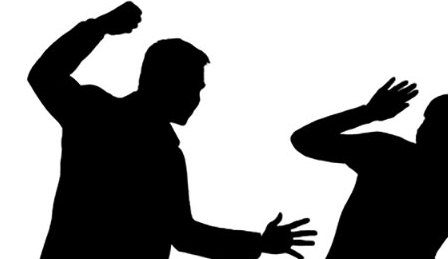 زن جوان زیر مشت های همسرش جان باخت
