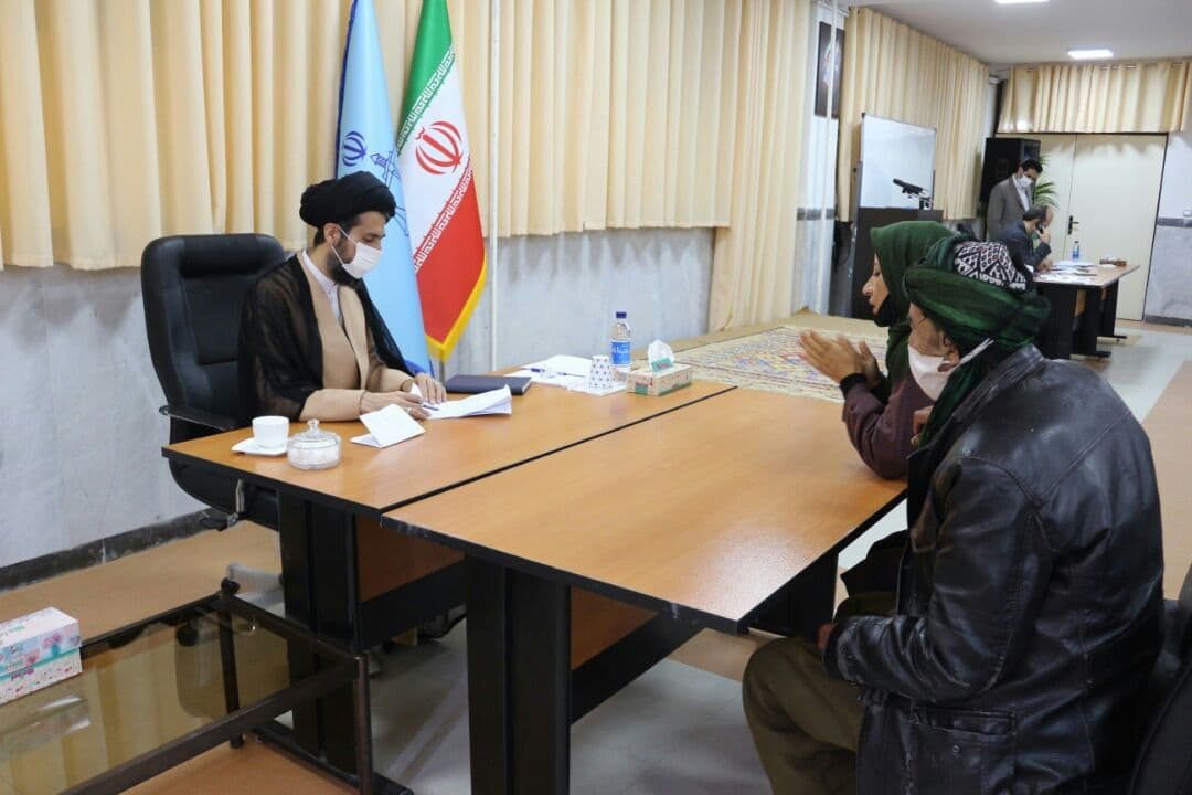 رسیدگی به مشکلات 65 نفر از مراجعین در ملاقات مردمی رئیس کل دادگستری استان کردستان
