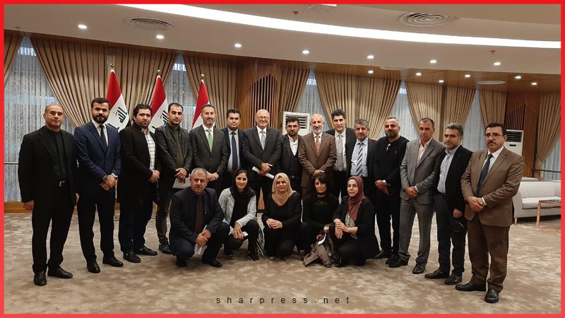 معلمان معترض اقلیم کردستان خواستار دریافت مستقیم حقوق خود از بغداد هستند