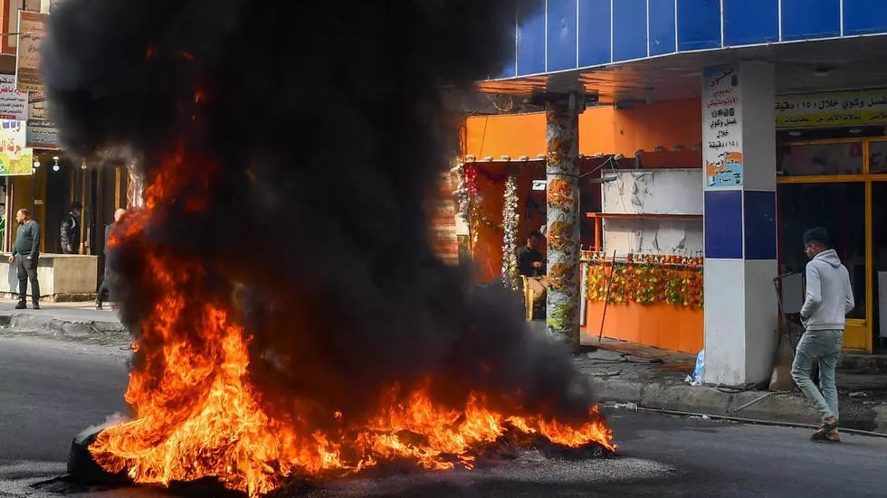 Four protesters killed in clashes with Iraqi forces