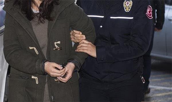 حمله پلیس به خانه های فعالان سیاسی زن در دیاربکر