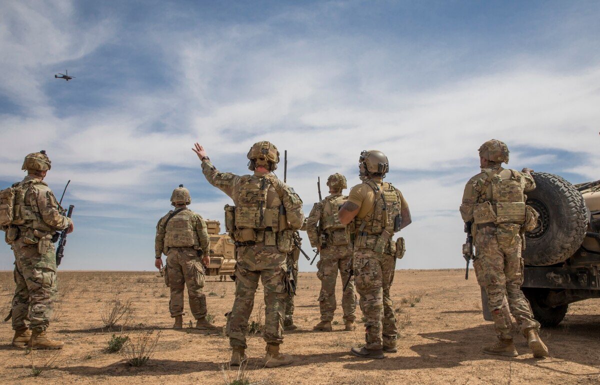 Air Force JTACS training Syrians to help call in helo airstrikes raises questions / Kyle Rempfer