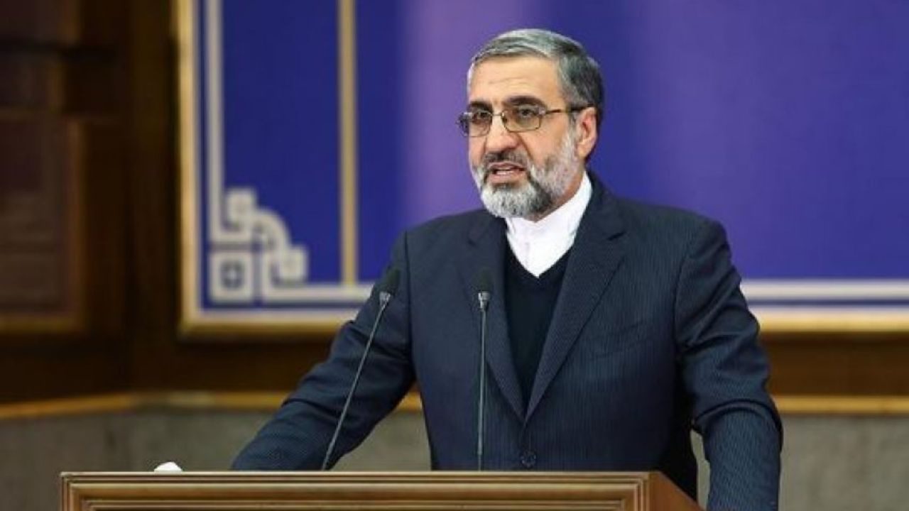 پرونده آزاده نامداری جنایی نیست/ دادگاه «سرباز راهور و نماینده» به زودی برگزار می‌شود