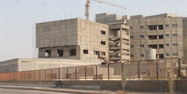 بیمارستان ۶۴ تختخوابی پیرانشهر ٩سال در انتظار افتتاح!