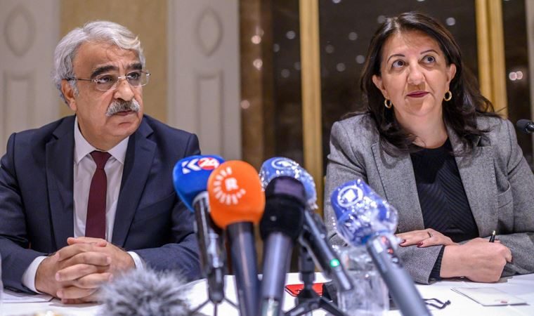 دیدار روسای مشترک HDP با شهردار های منتخب حزب