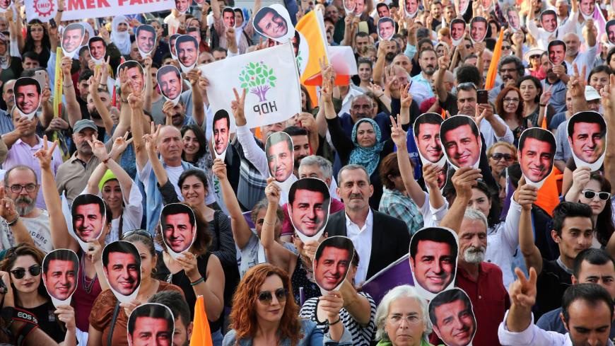 HDP تنها نیست/در ترکیه دموکراسی در حال محاکمه است