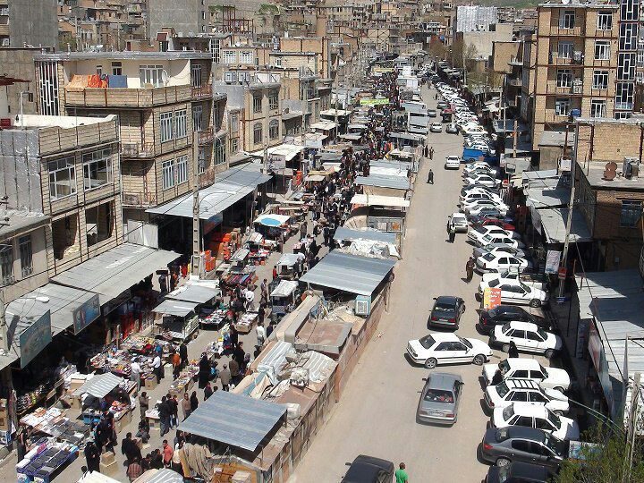 با طرح های غیرکارشناسی، مهمترین بازارچه غرب کشور را از رونق نیاندازید