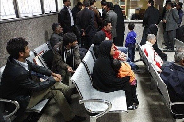عدم رعایت پروتکل های بهداشتی در مطب پزشکان آذربایجان غربی/ ورود اتباع  غیر مجاز کنترل شود