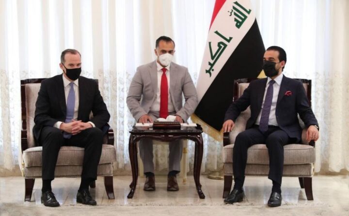 رئیس مجلس عراق و هیئت امریکایی درباره گفت وگوی راهبردی و توسعه همکاری ها رایزنی کردند