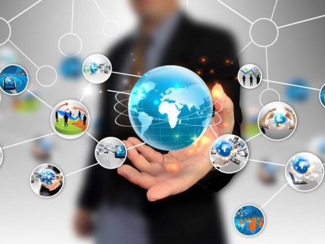 فعالیت رسانه های بدون مجوز متوقف شود