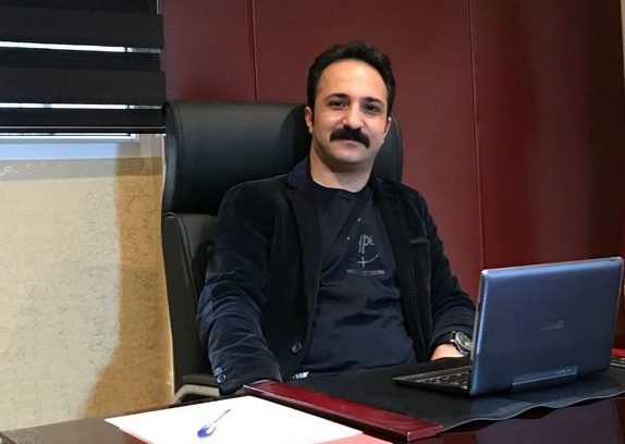 در ستایش گفت‌وگو / شايان ربيعي*