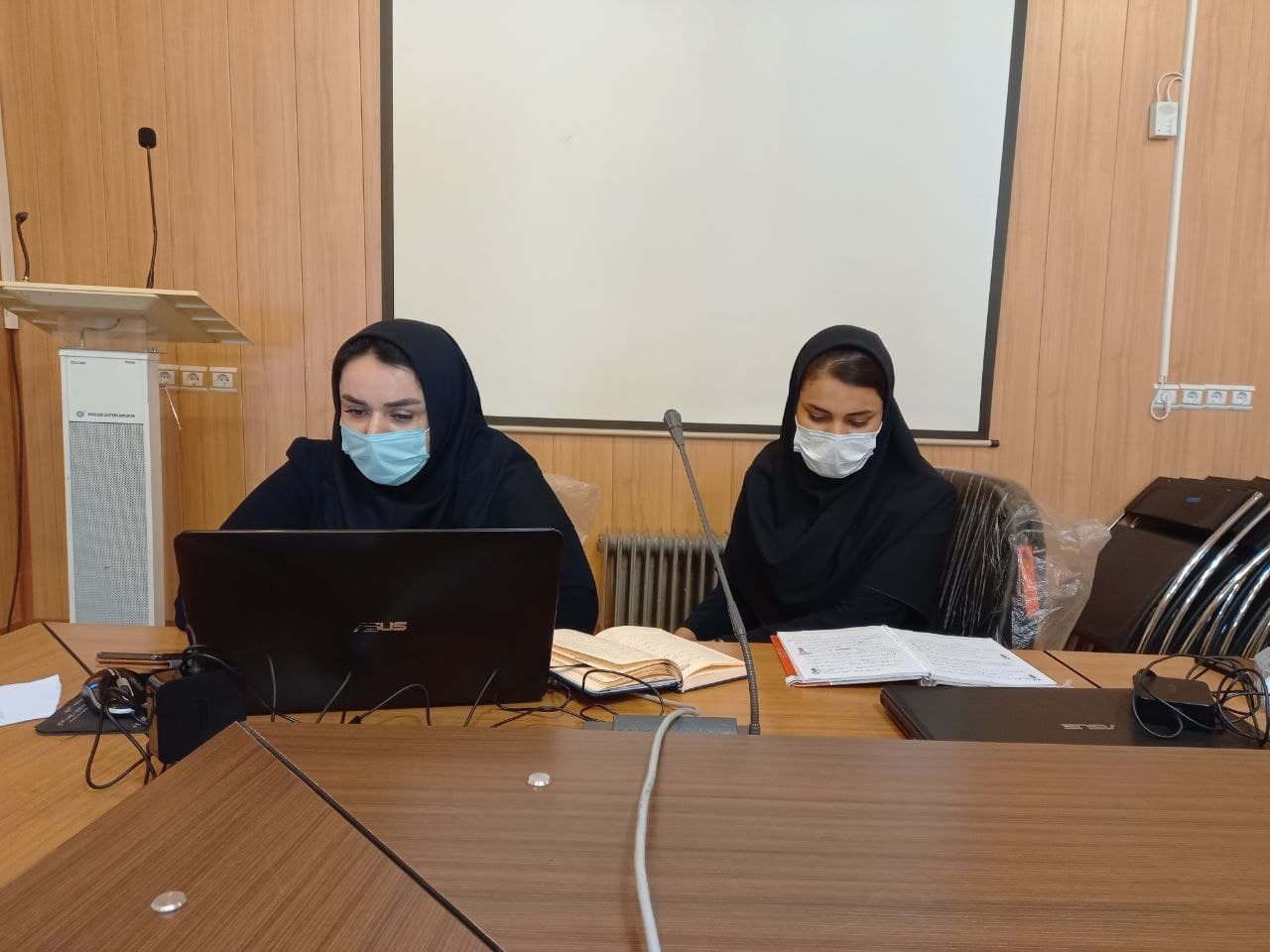 بررسی راهکارهای ایجاد اشتغال برای کولبران/ کولبری زندگی در آستانه است