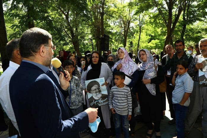 دولت مردمی رئیسی بار سنگین کولبری را از دوش مرزنشینان برخواهد داشت
