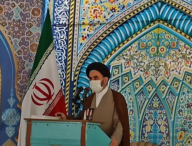 امام جمعه ارومیه از وجود نواقص در برخی حوزه های انتخابیه انتقاد کرد