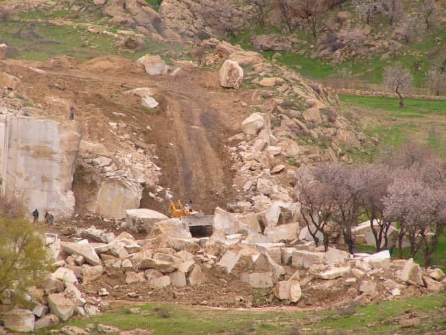 آنچه مردم آذربایجان غربی در برابر معدن کاران از دست دادند؛ بیشتر از آورده یک هزار و ۳۲۰ میلیارد ریال است!
