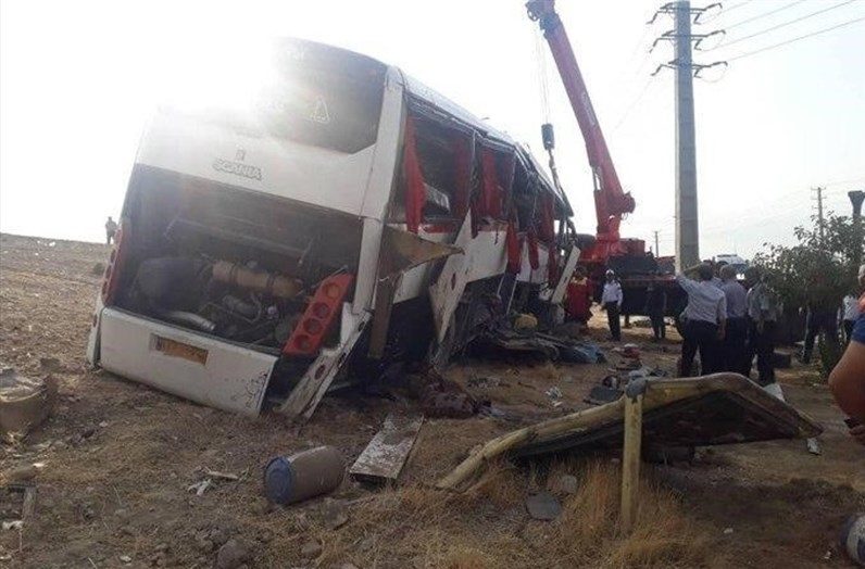 واژگونی اتوبوس خبرنگاران، پیام روشنِ وضعیت نامناسب راه های آذربایجان غربی است