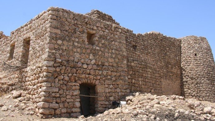 کلیسای آشوریان در شرناخ به محل نگهداری احشام تبدیل شد