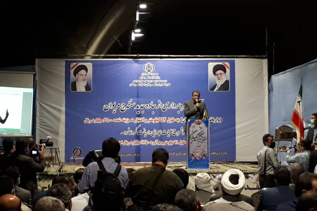 وزیر راه وعده داد: فرودگاه سقز به زودی افتتاح می شود/کردستان به کارگاه راهسازی تبدیل شده است