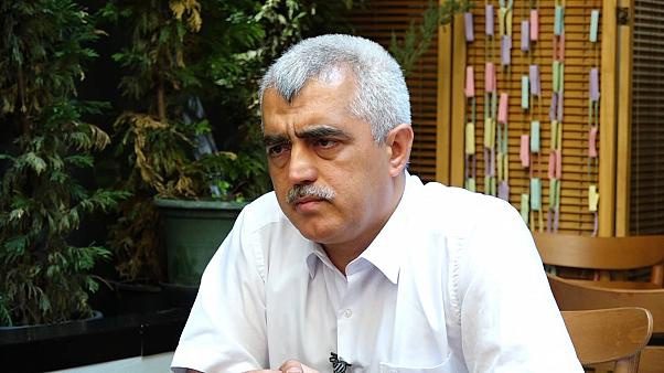 پس از دو روز از اعلام تصمیم دادگاه قانون اساسی گرگرلی اوغلو هنوز آزاد نشده است