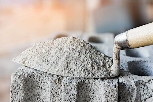 گرانفروشان سیمان در مهاباد جریمه شدند