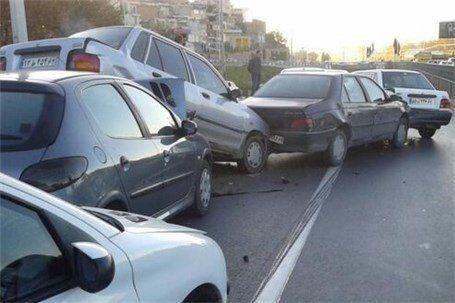 تصادف زنجیره ایی در پیرانشهر با ٩ نفر مصدوم