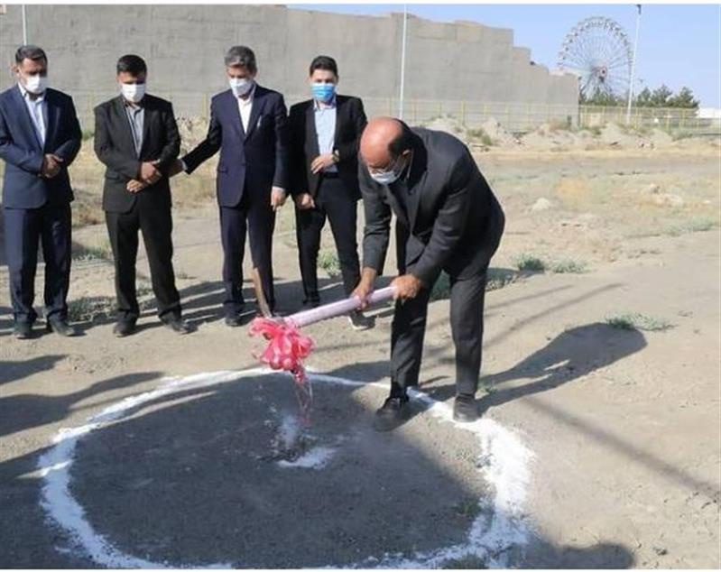 یک مجتمع آب‌درمانی در اطراف دریاچه ارومیه كلنگ‌زنی شد